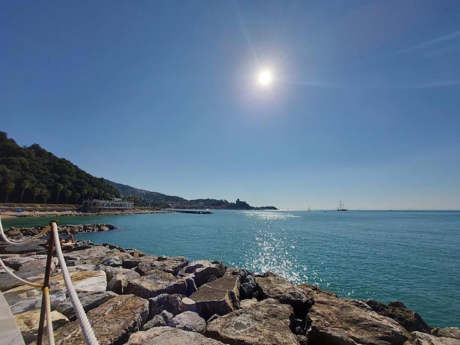 Elegante Appartamento La Spezia Centro Luaran gambar